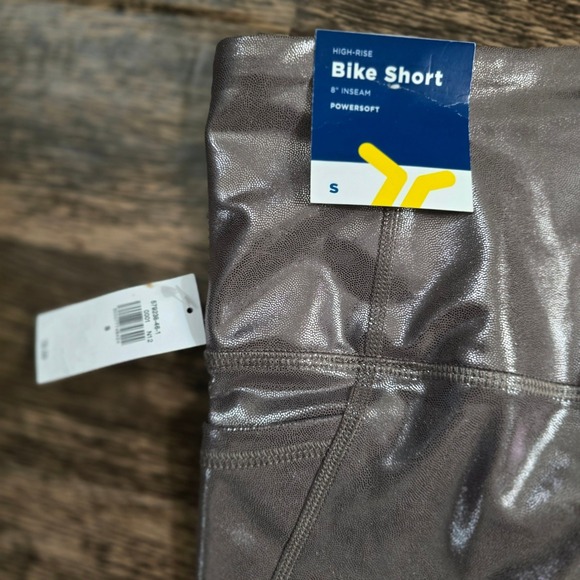 OLD NAVY PowerSoft Sports Bra Womens M Silver NWT Metallic High Neck Longline - Picture 5 of 7